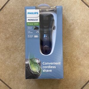Philips Norelco Shaver 1200